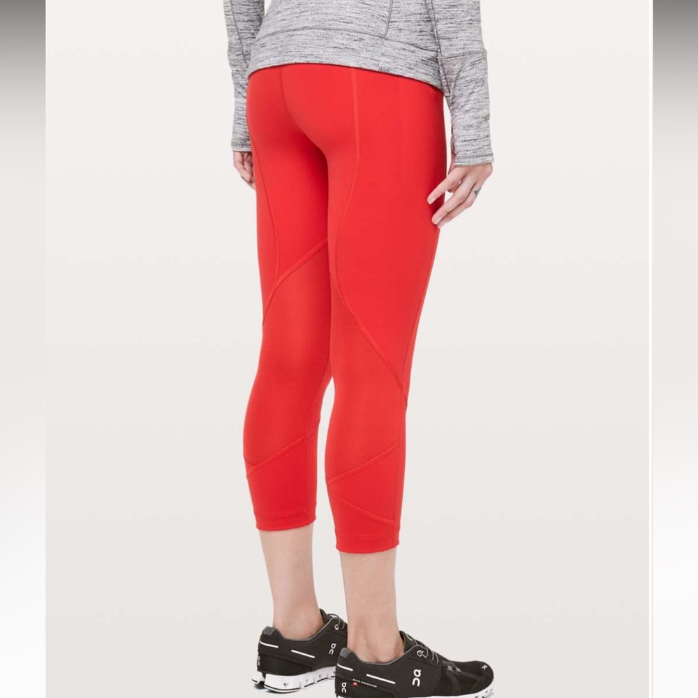 Lululemon Pace Rival Crop *Full-On Luxtreme 22"